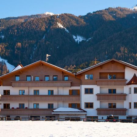 Hotel Tannenhof Brunico Exterior foto